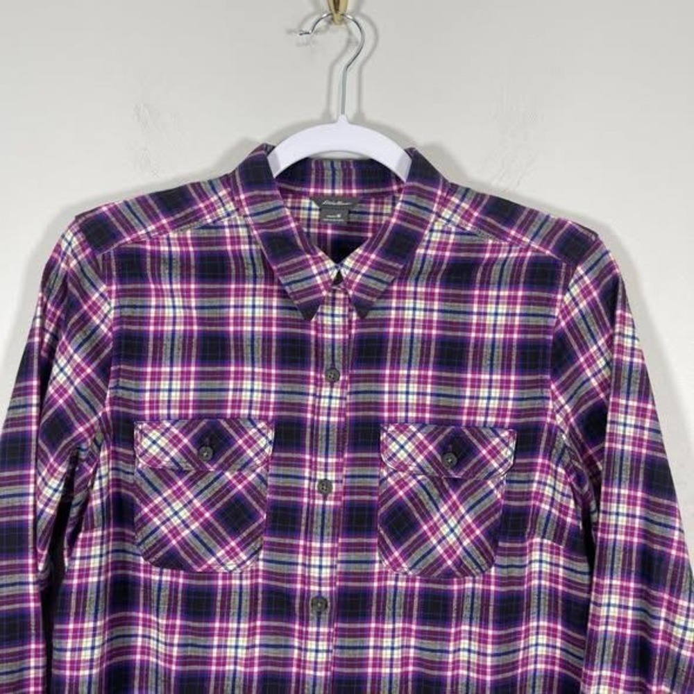 Eddie Bauer Flannel Shirt Womens Medium Blk Purple Plaid Fitted Outdoor Gorpcore - Picture 2 of 7